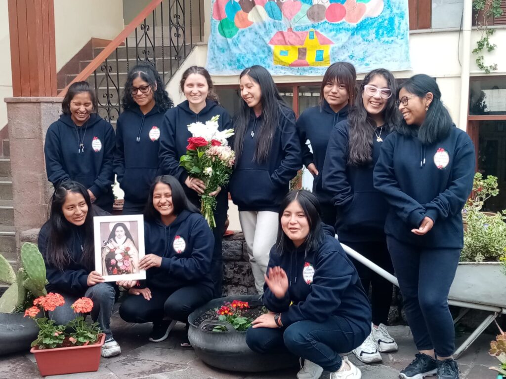 ragazze beneficiarie del progetto di ISCOS Lombardia in supporto alla casa Santa Teresita a Cuzco
